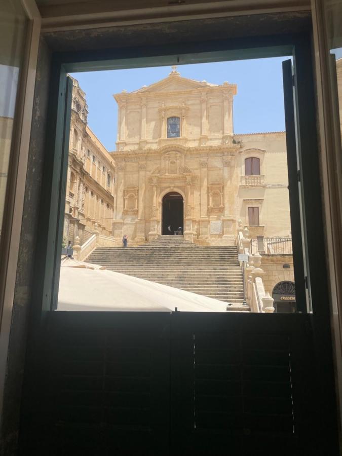 Immacolata Rooms Noto Bagian luar foto
