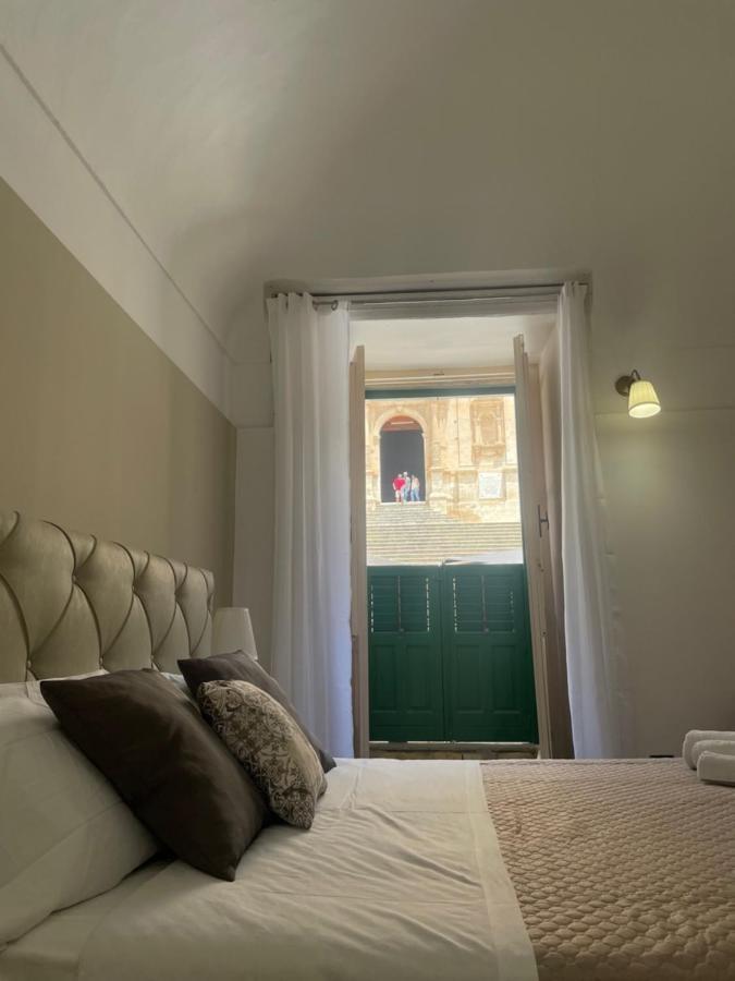 Immacolata Rooms Noto Bagian luar foto